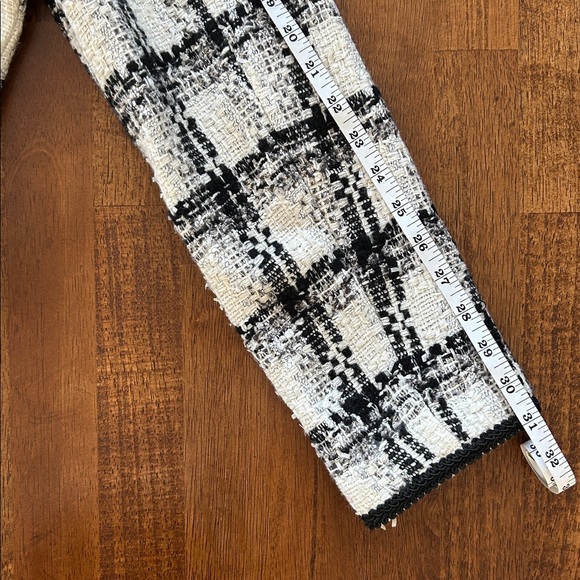Chico’s Women’s chic classic timeless Black White Tweed Wool Blend Blazer size 1 - Picture 4 of 7